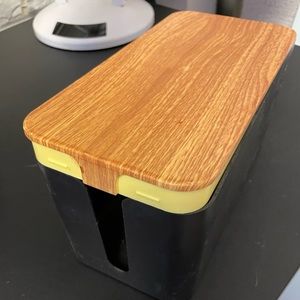 Cable management box